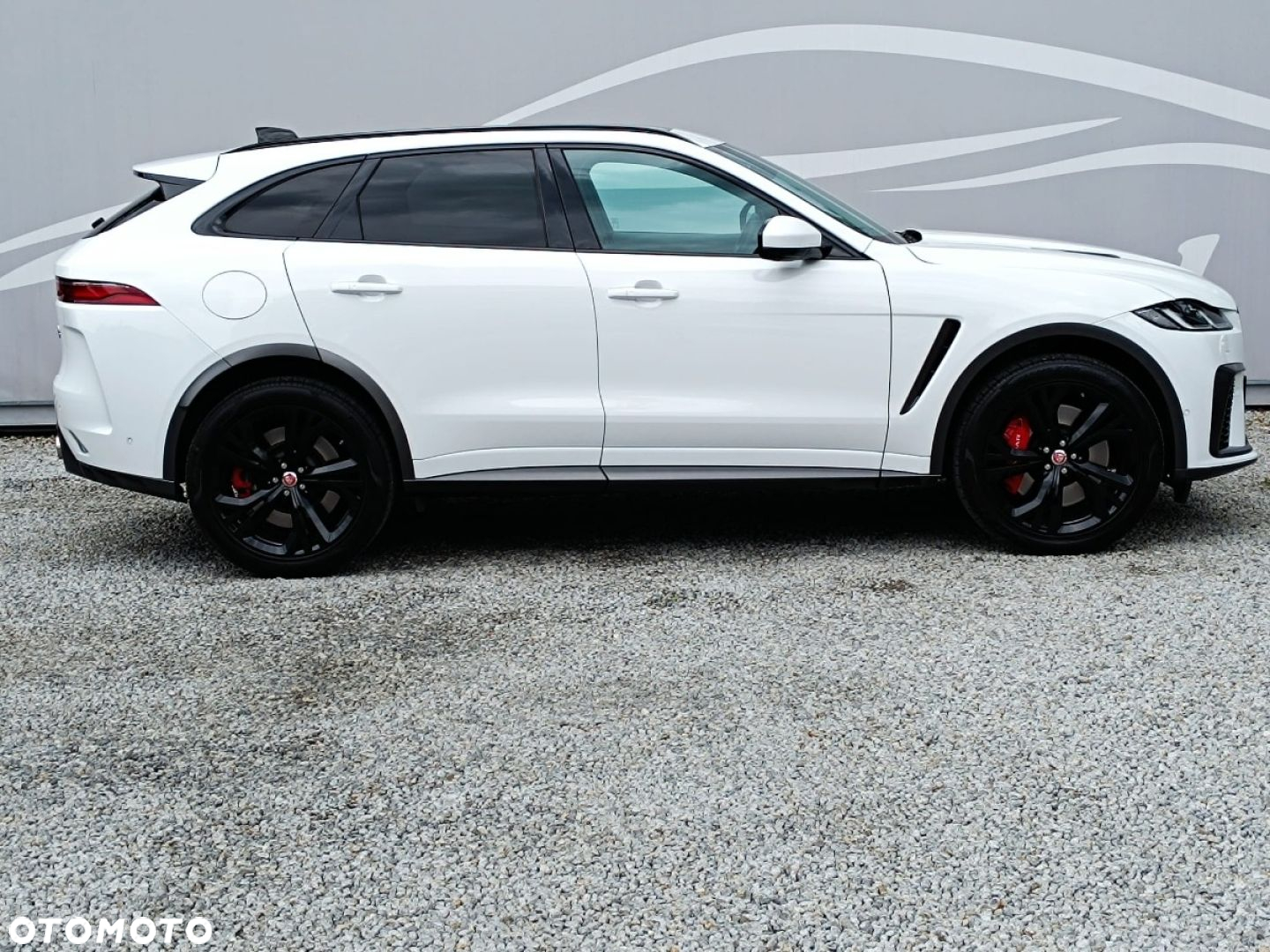 Jaguar F-Pace 5.0 V8 P550 AWD SVR - 17