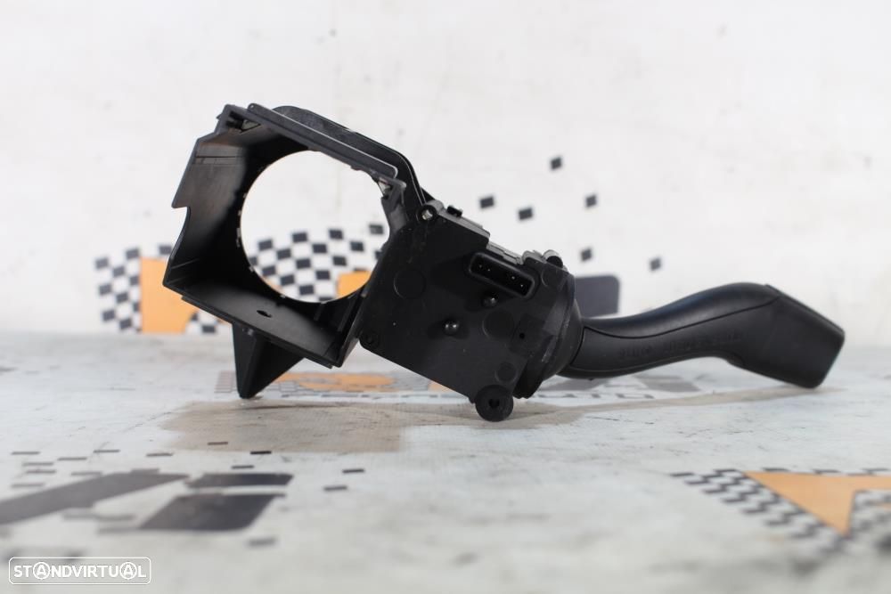 Manete Das Luzes / Piscas Audi A6 (4F2, C6)  4E0953513e / 01104601 - 3
