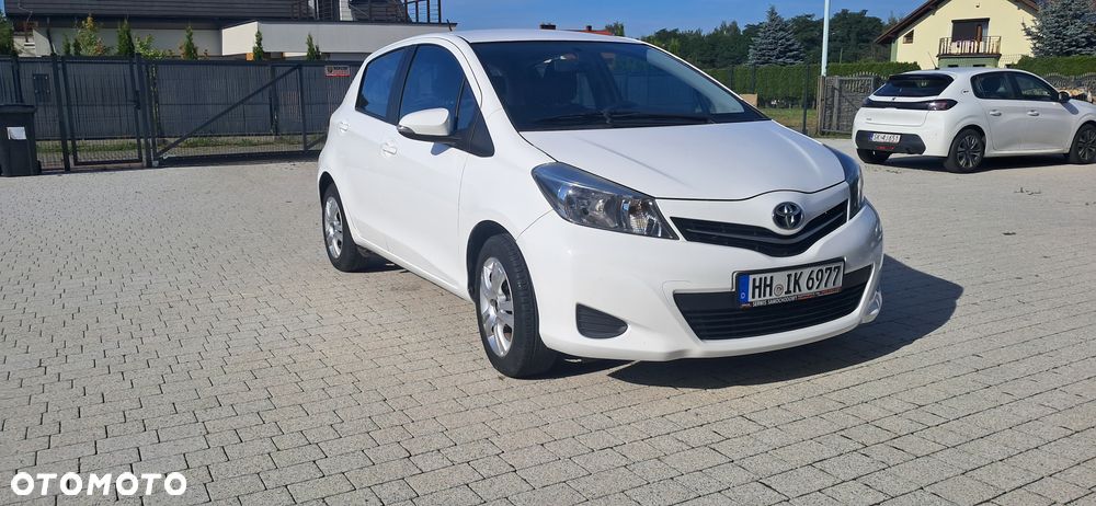Toyota Yaris 1.33 Selection Platinum - 13