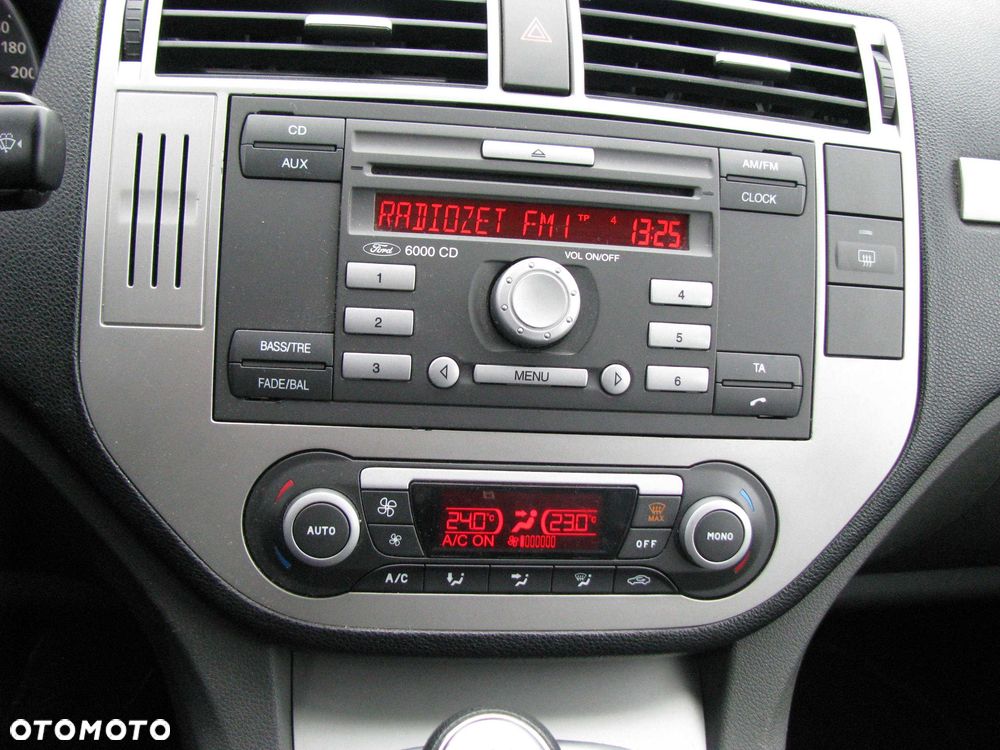 Ford C-MAX - 10