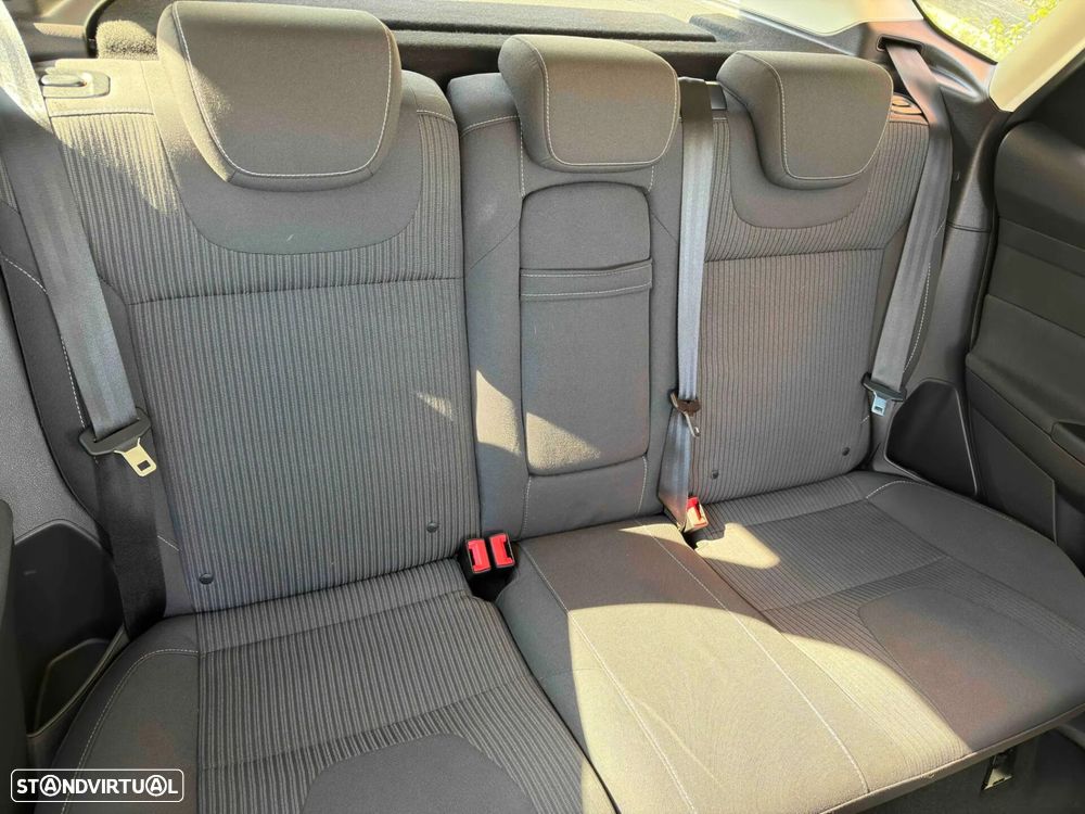 Ford Focus 1.0 SCTi Trend - 52