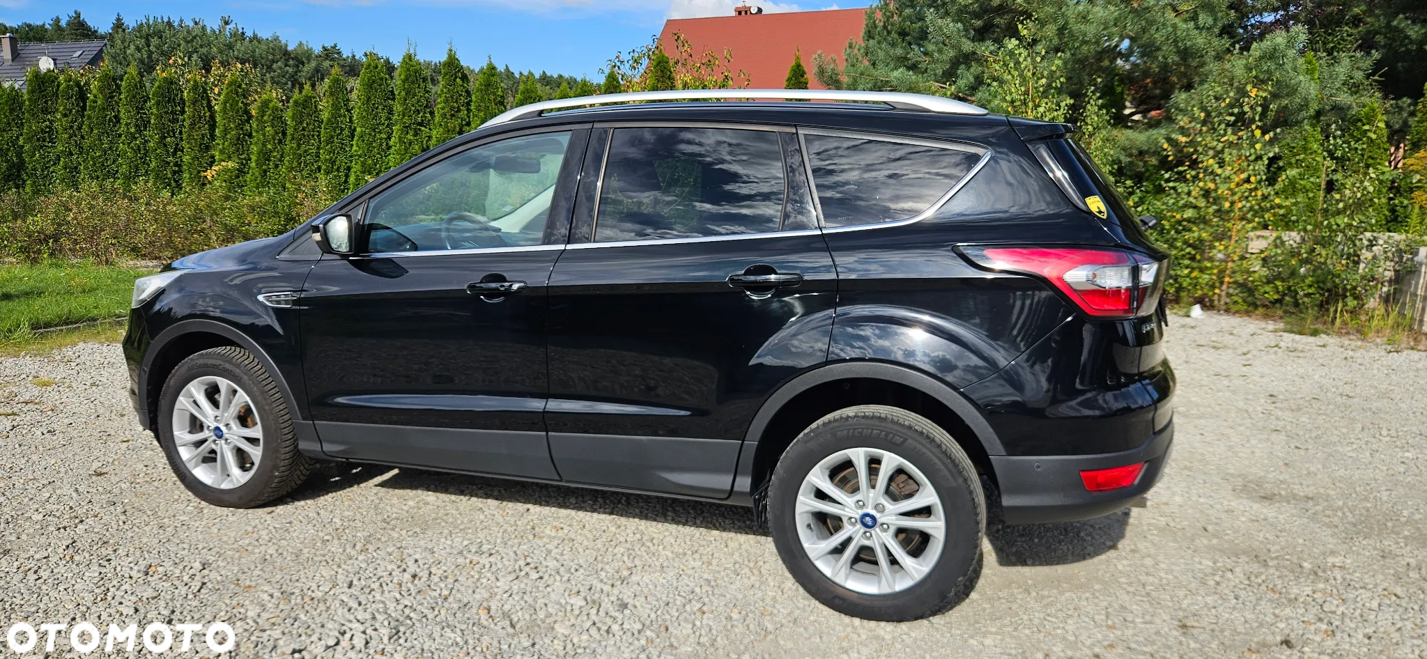 Ford Kuga 2.0 TDCi 2x4 Titanium - 10