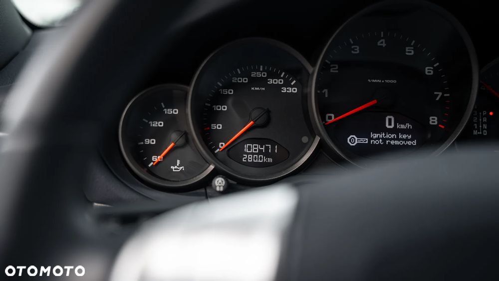 Porsche 911 Carrera 4 PDK - 11
