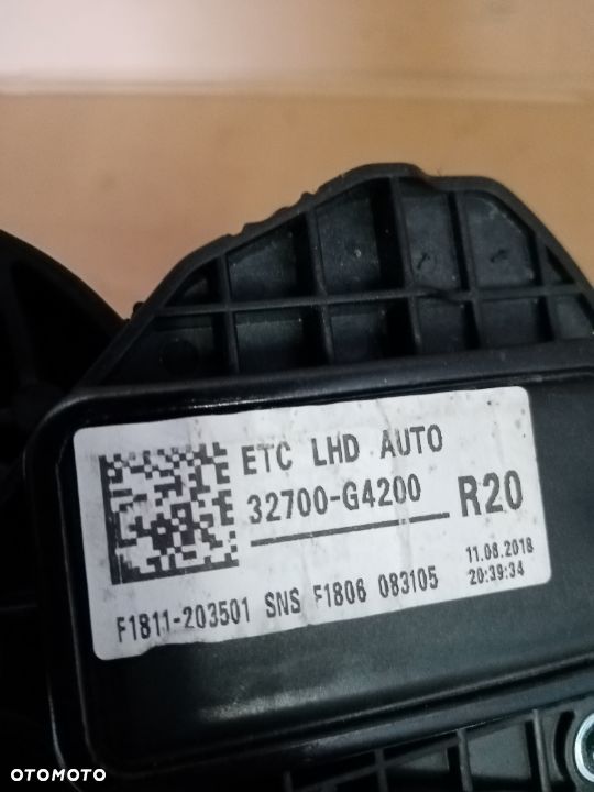 Pedał gazu potencjometr Hyundai i30 2017R III 1.4 32700-g4200 - 3