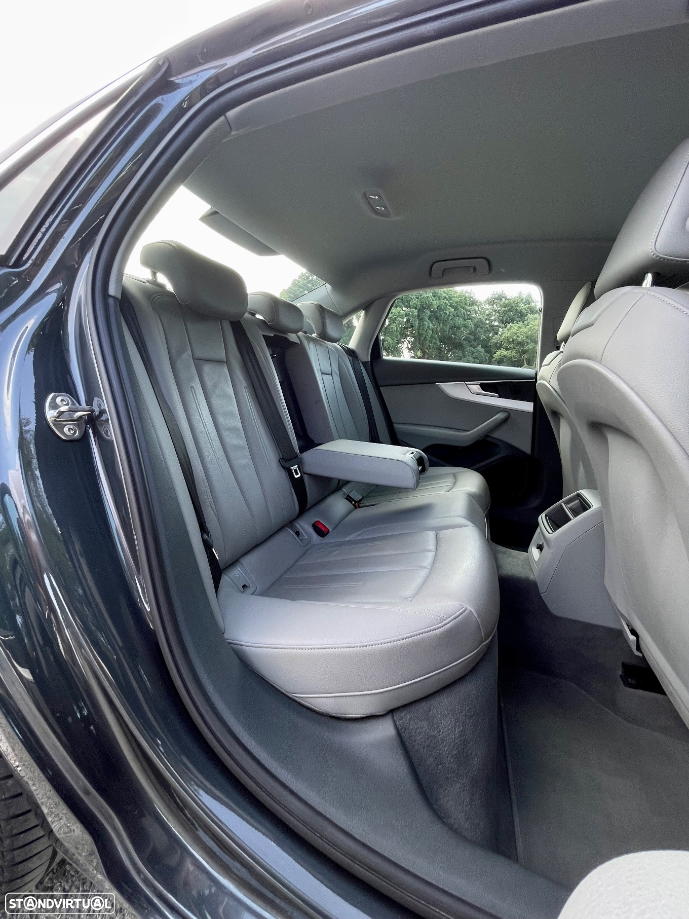 Audi A4 30 TDI S tronic design - 19