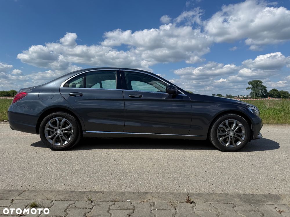 Mercedes-Benz Klasa C 200 4-Matic 7G-TRONIC - 4