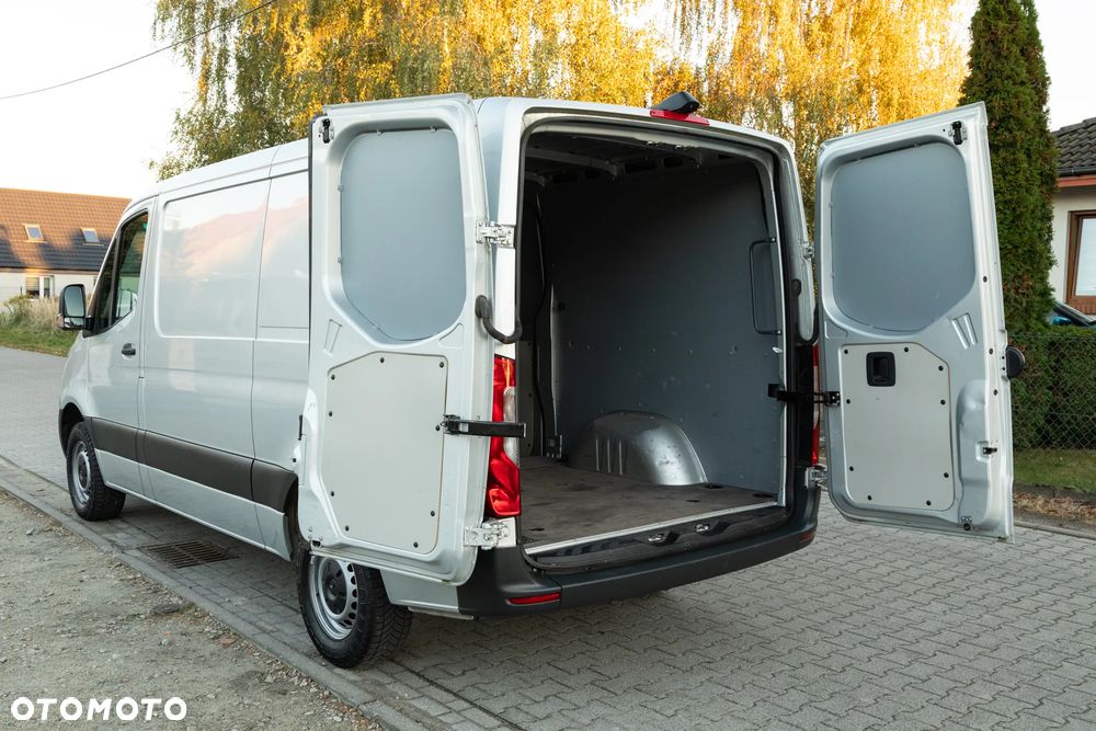 Mercedes-Benz Sprinter 907 315 CDI - 18