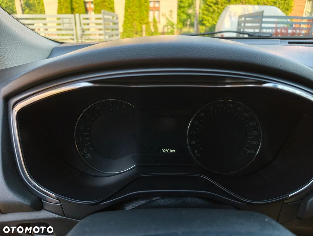 Ford Mondeo 2.0 TDCi Titanium PowerShift - 19