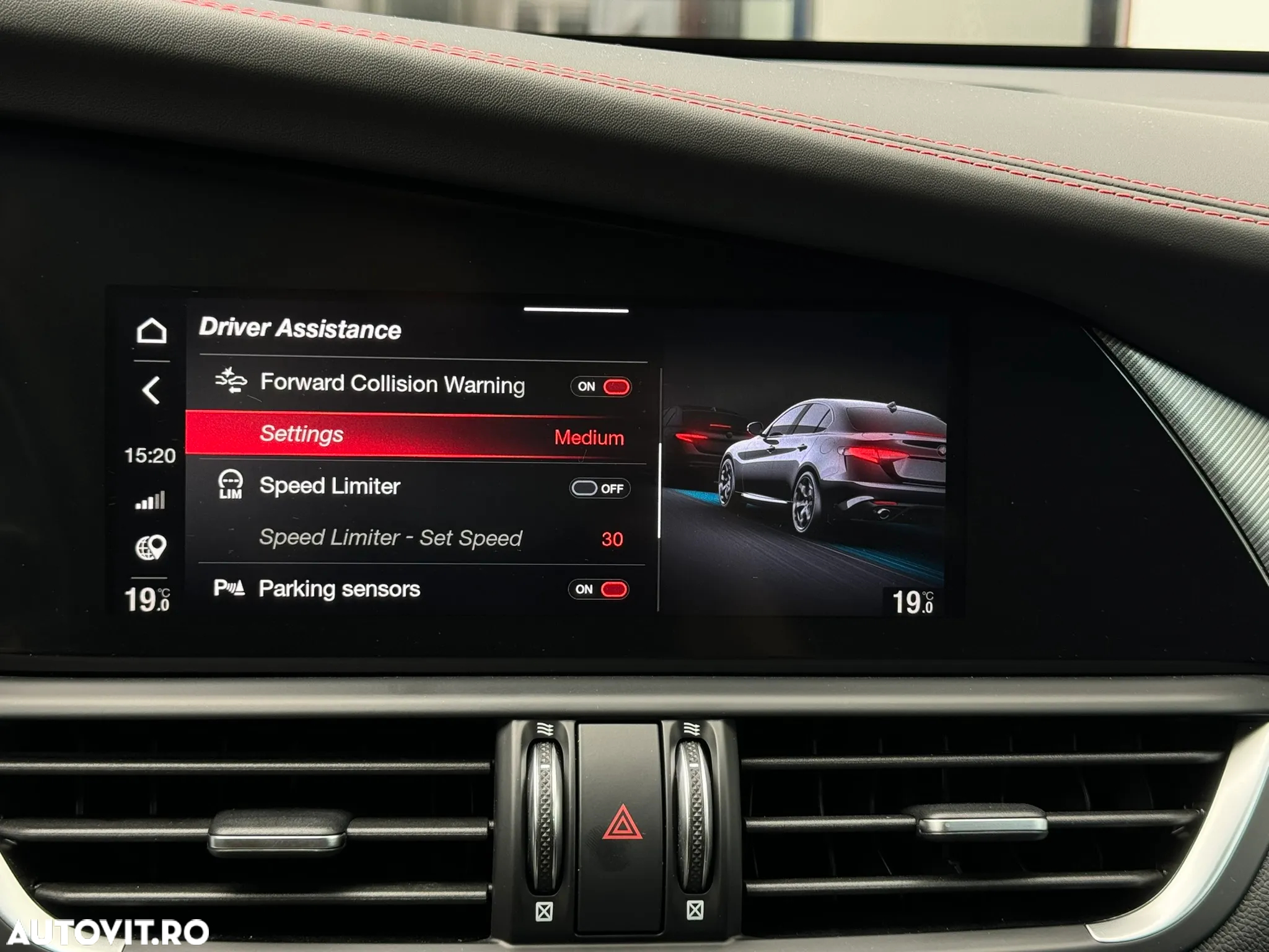 Alfa Romeo Giulia 2.0 Turbo 16V AT8-Q4 Competizione - 31