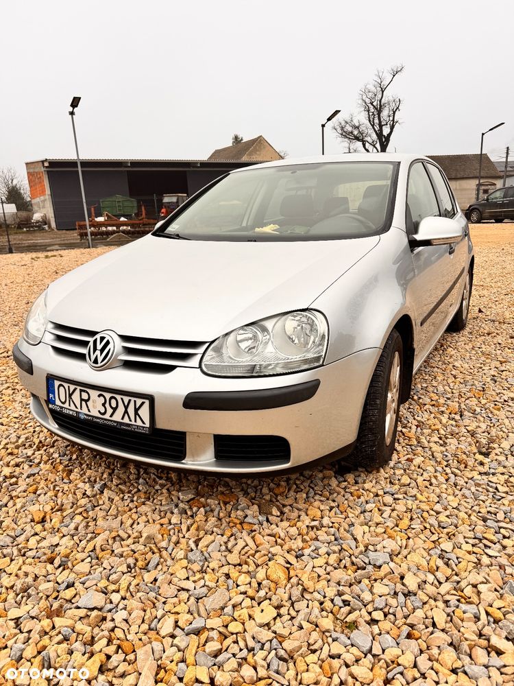 Volkswagen Golf 1.6 FSI Comfortline - 3