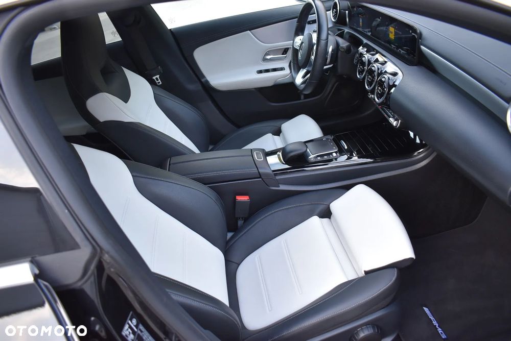 Mercedes-Benz CLA 220 d 8G-DCT AMG Line Advanced Plus - 19