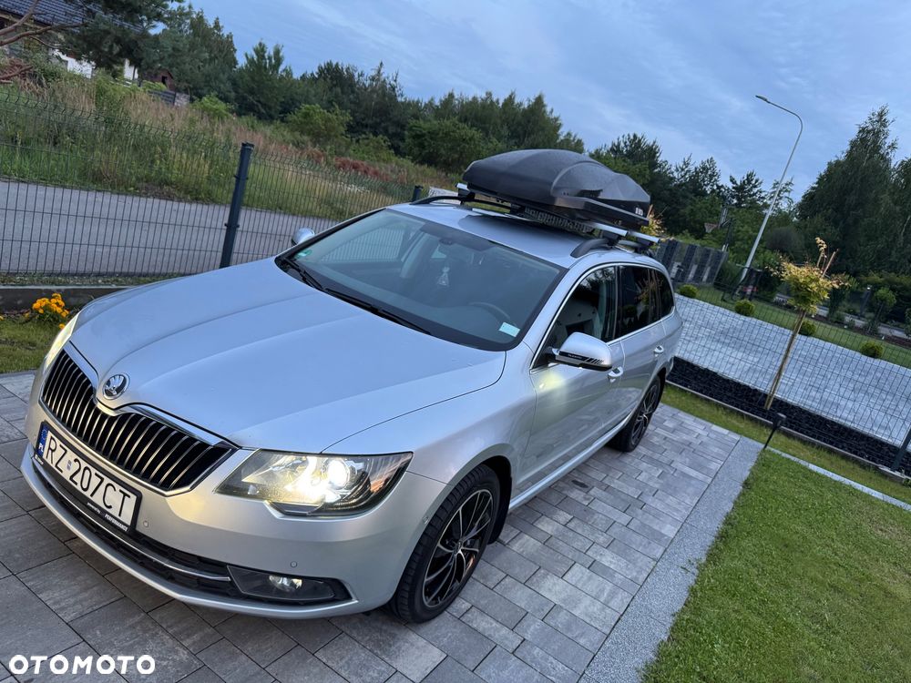 Skoda Superb 2.0 TDI Ambition DSG - 10