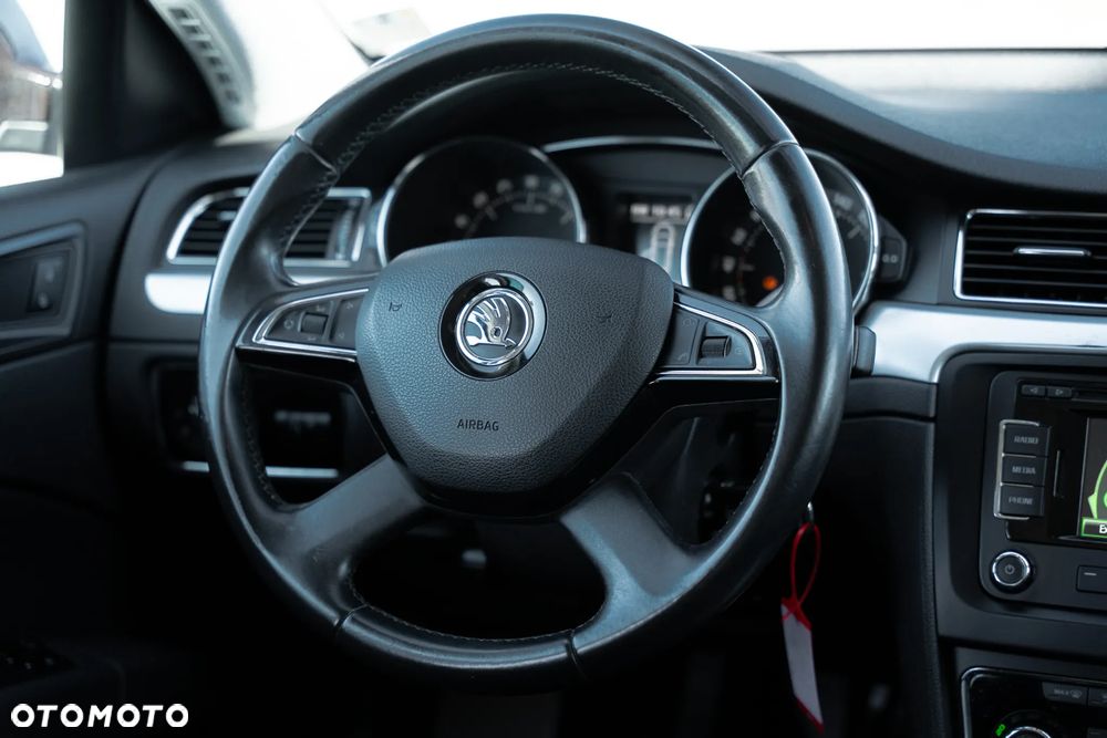 Skoda Superb 2.0 TDI Elegance - 14
