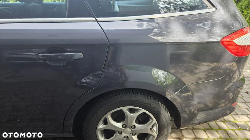 Ford Mondeo MK4 błotnik tył tylny prawy   kombi X6 - 2