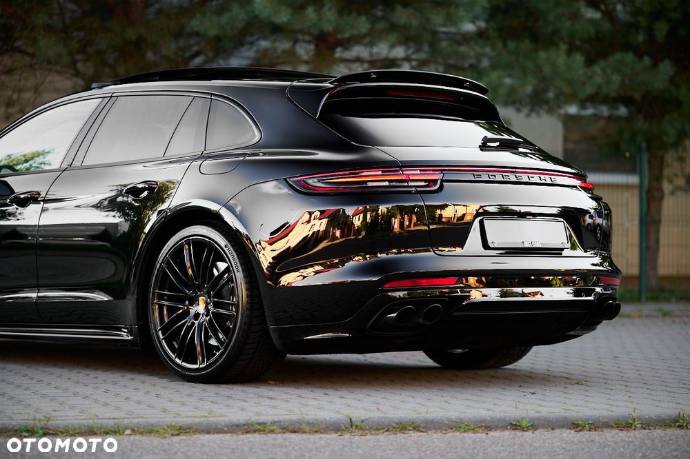 Porsche Panamera - 18