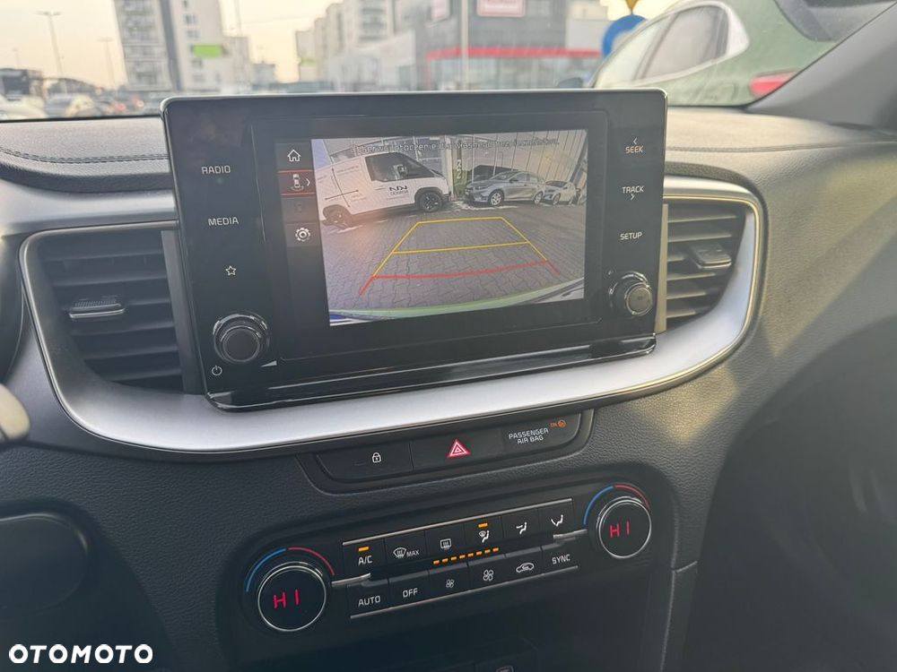 Kia XCeed 1.5 T-GDI M DCT - 12