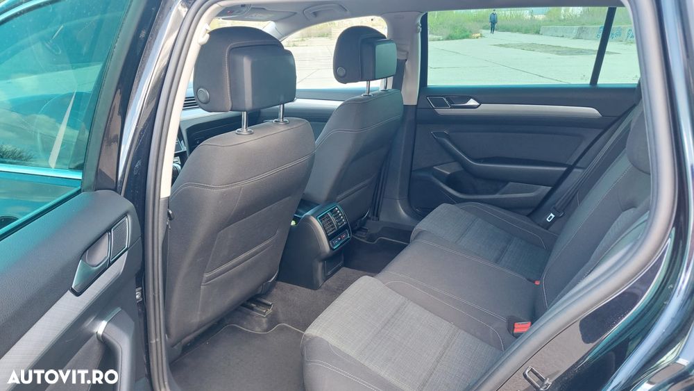 Volkswagen Passat 2.0 TDI SCR DSG Business - 8