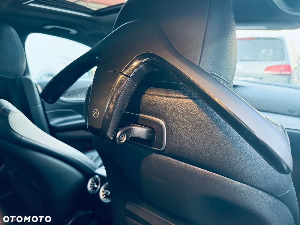 Mercedes-Benz CLS 450 4Matic 9G-TRONIC AMG Line - 22