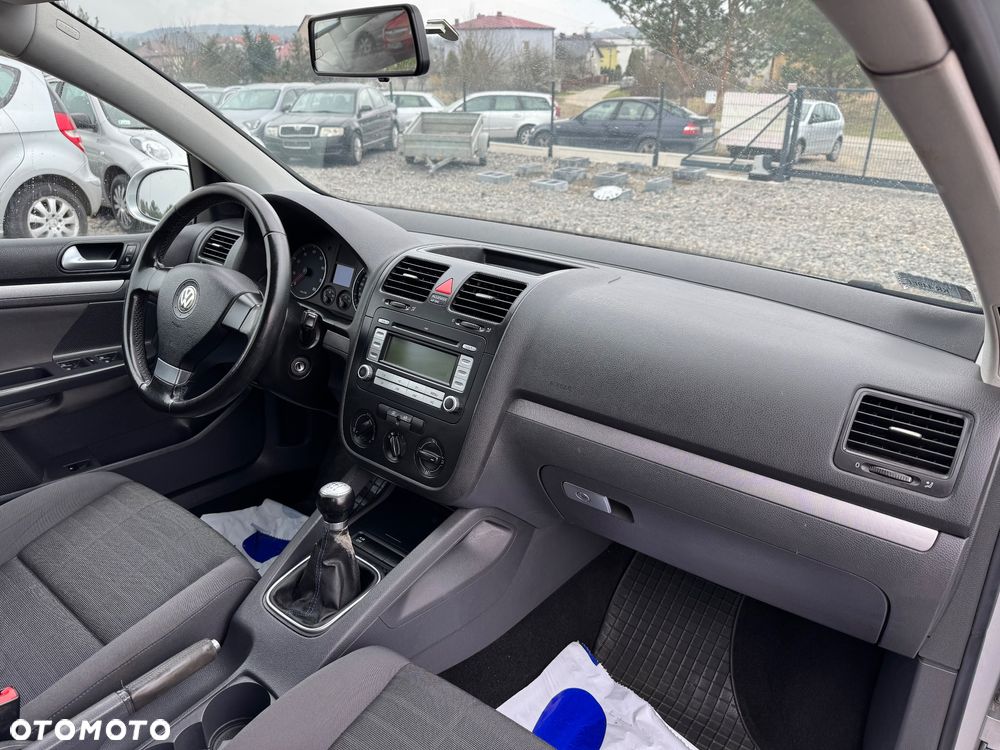 Volkswagen Golf 1.6 FSI Comfortline - 18