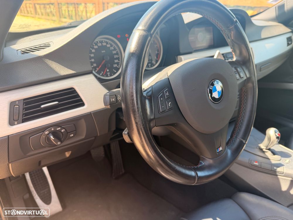 BMW M3 Auto - 25