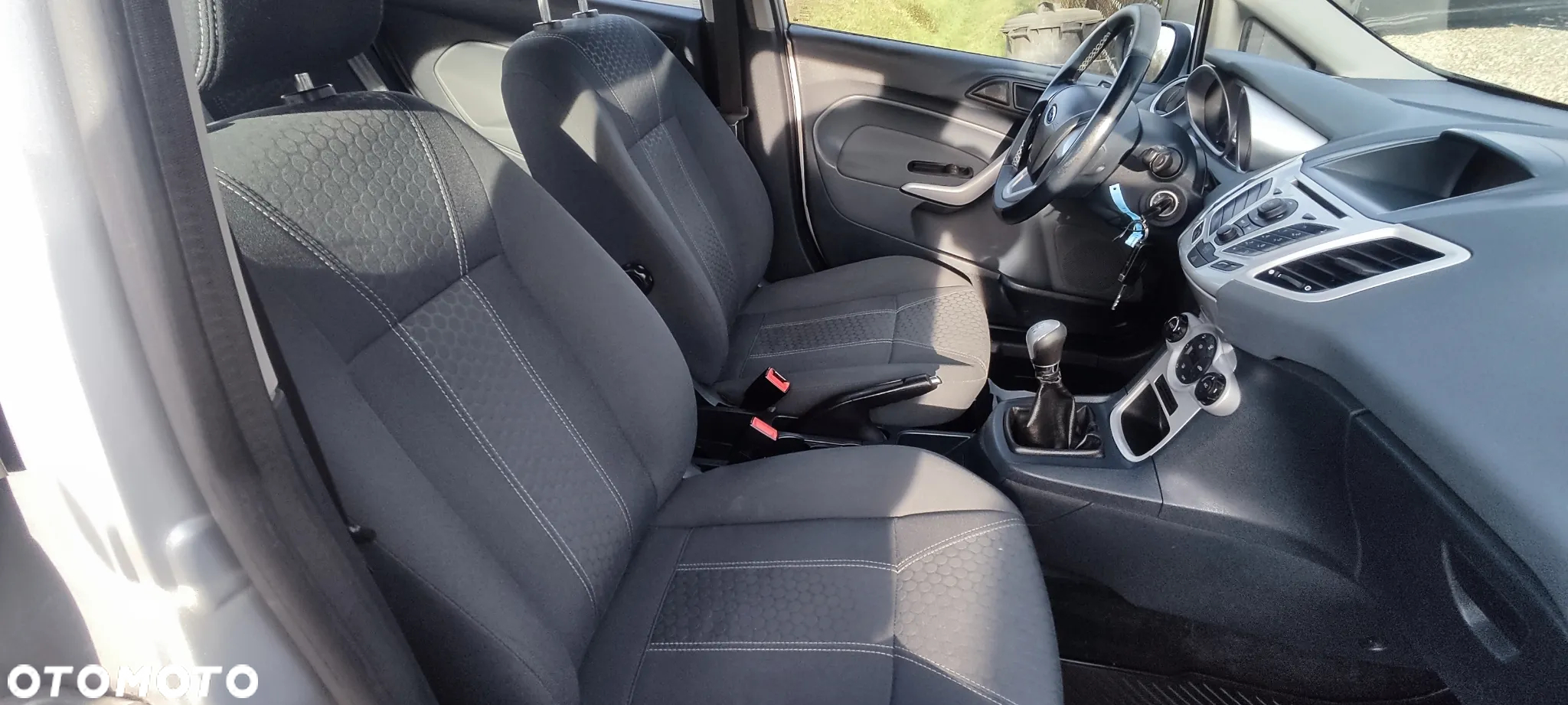 Ford Fiesta 1.25 Titanium EU5 - 12
