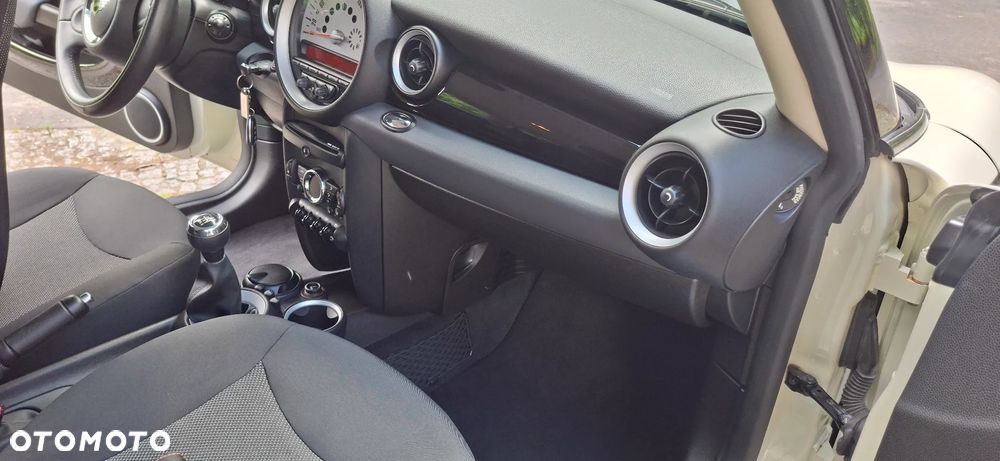 MINI Cooper Standard - 20