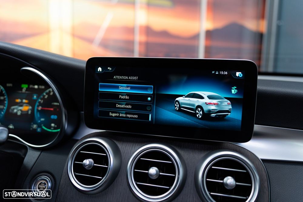 Mercedes-Benz GLC 300 e Coupe 4Matic 9G-TRONIC AMG Line - 14