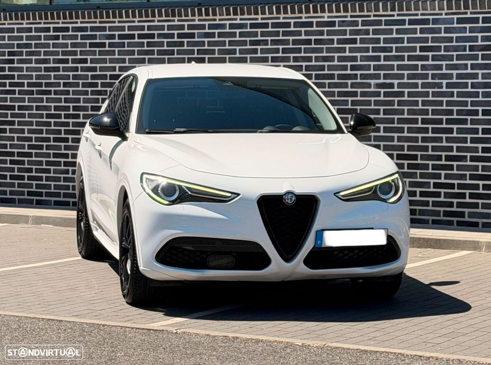 Alfa Romeo Stelvio 2.2 16V AT8 - 8