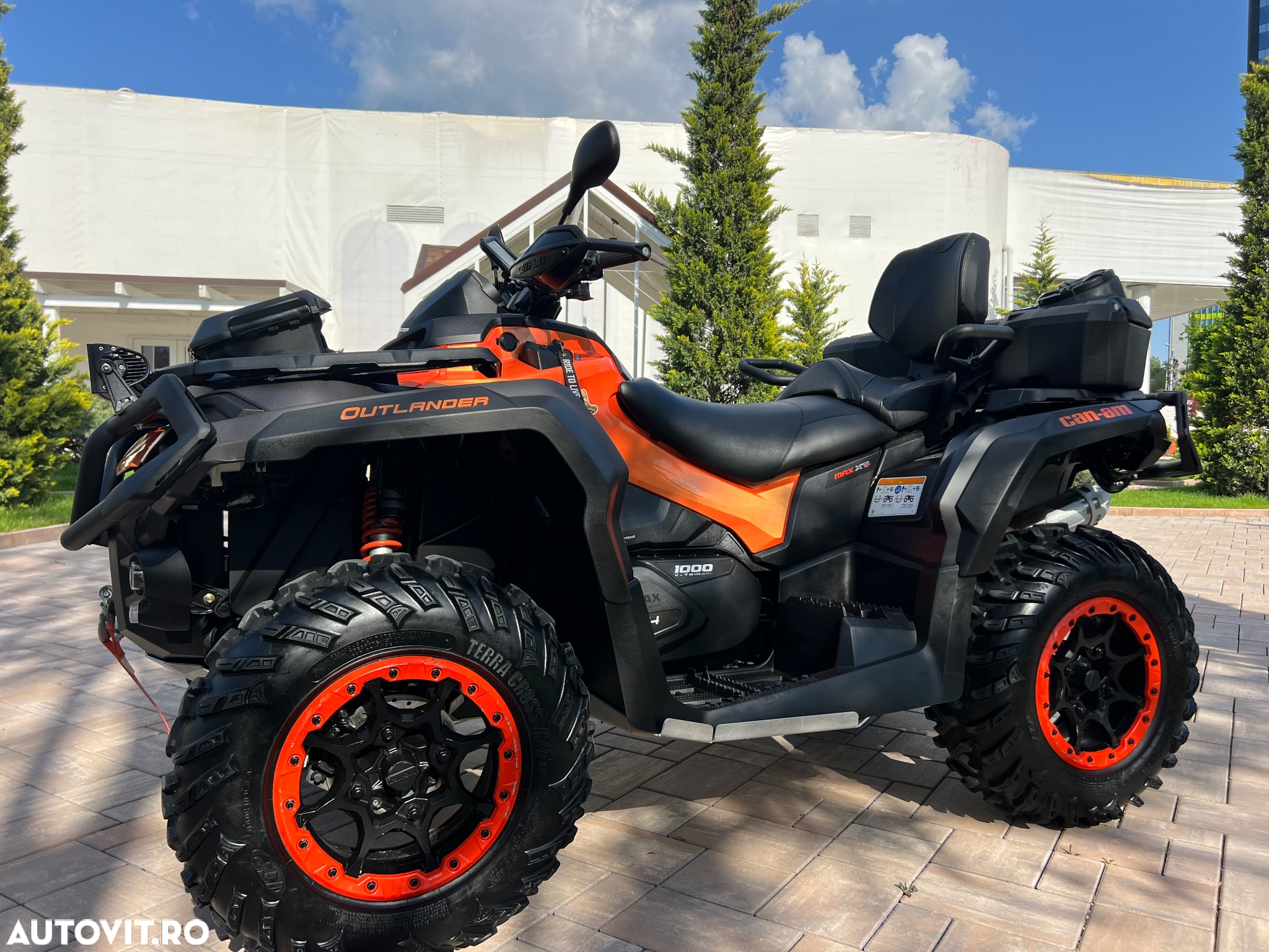 Can-Am Outlander Max - 2
