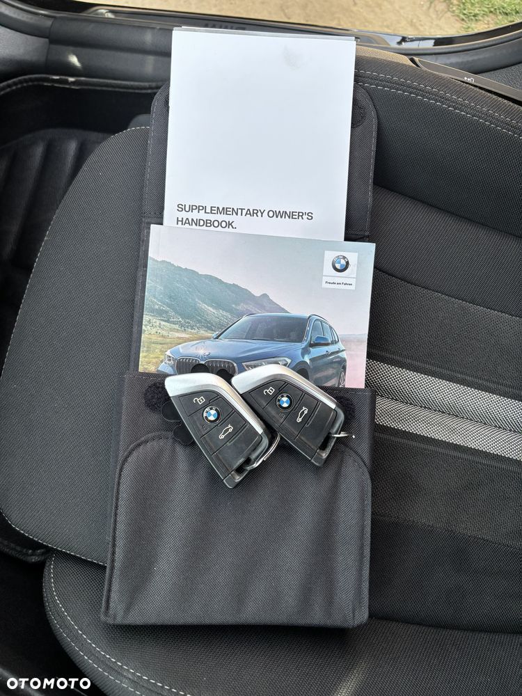 BMW X1 sDrive18d Sport Line - 29