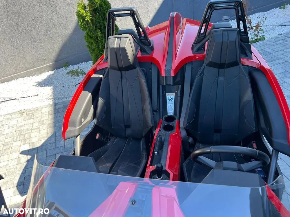 Polaris Slingshot - 13