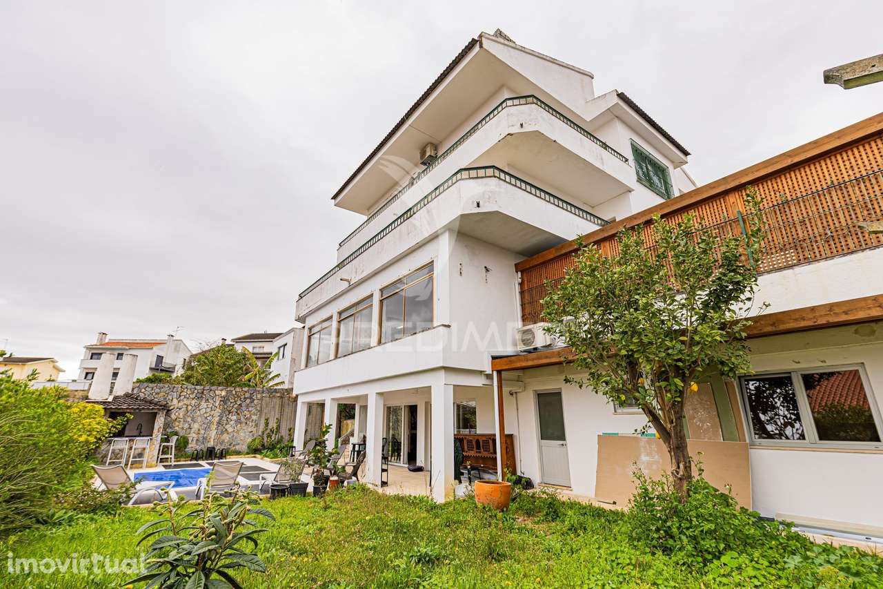 EXCLUSIVA MORADIA T7 CLÁSSICA DE GRANDES DIMENSÕES | QUINTA DO ROUX... - Grande imagem: 3/40