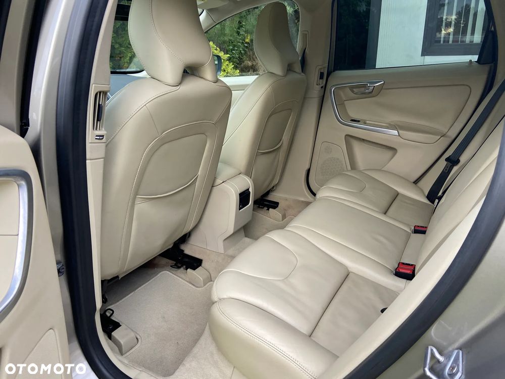 Volvo XC 60 - 13