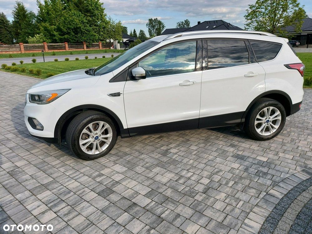 Ford Kuga - 17