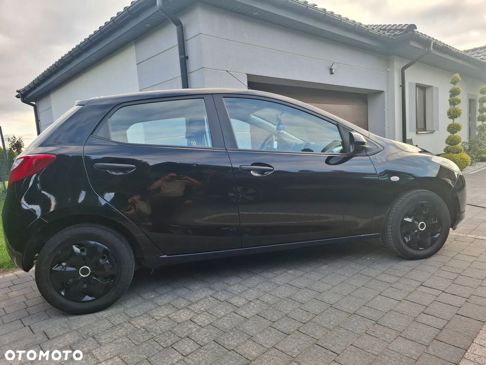 Mazda 2 - 13