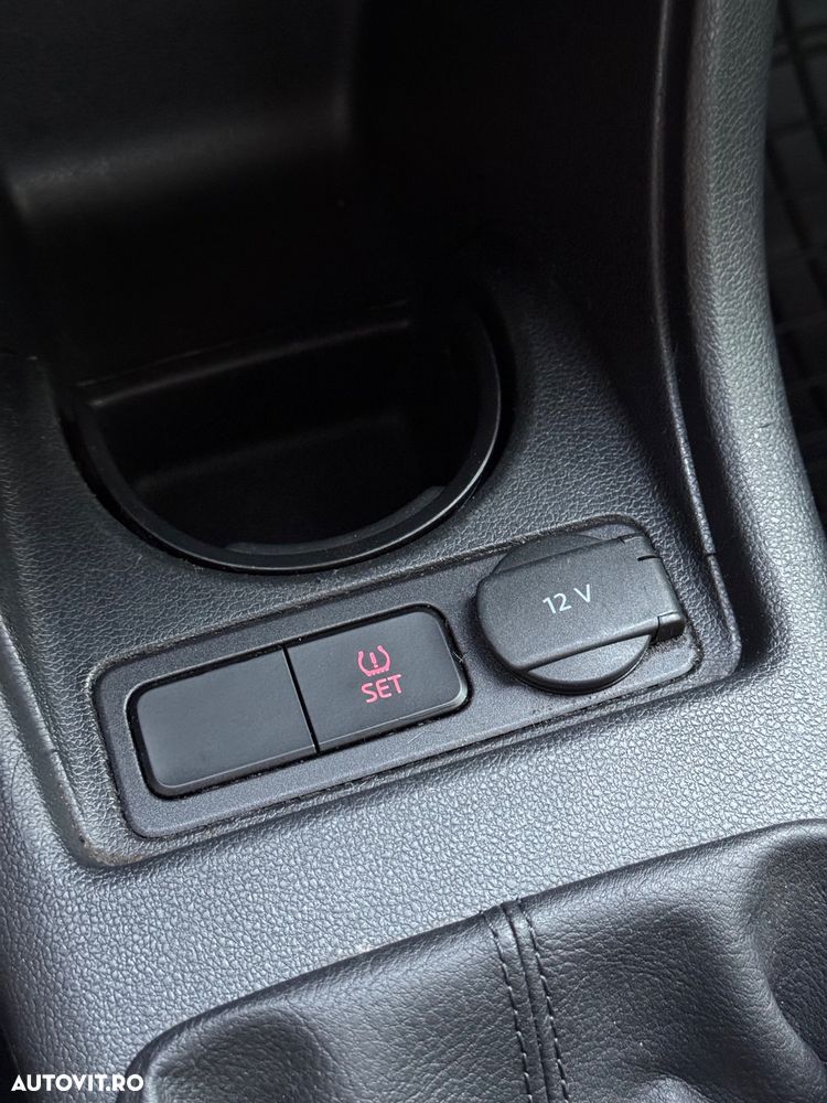 Volkswagen up! (BlueMotion Technology) move - 36