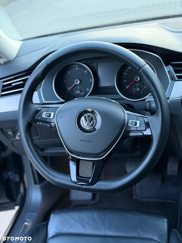 Volkswagen Passat 2.0 TDI Bi-Turbo BMT 4Mot Highline DSG - 31