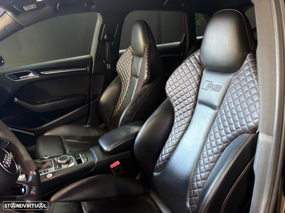 Audi RS3 Sportback 2.5 TFSI quattro S tronic - 13