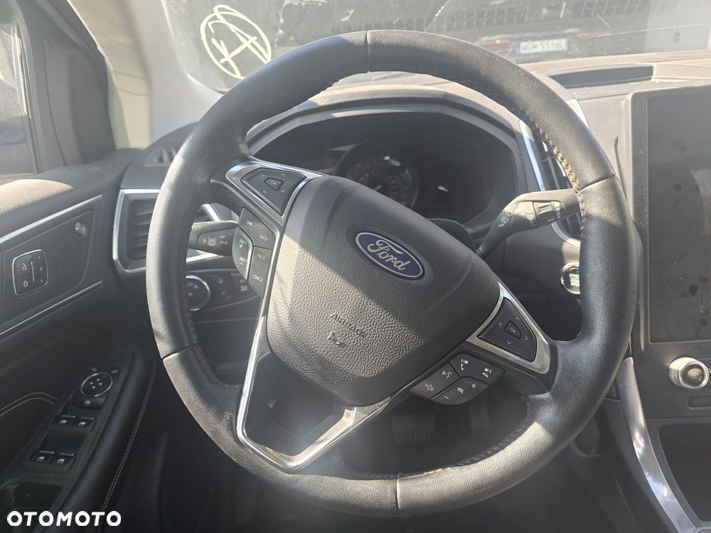 Ford Edge - 9