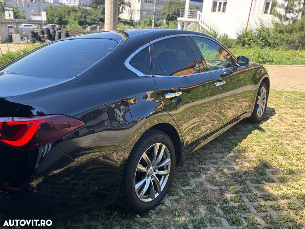 Infiniti Q70 2.2d Premium - 7
