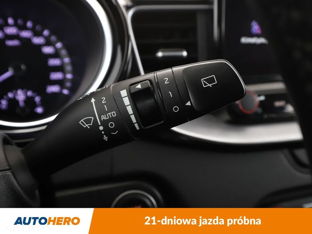 Kia Ceed - 33
