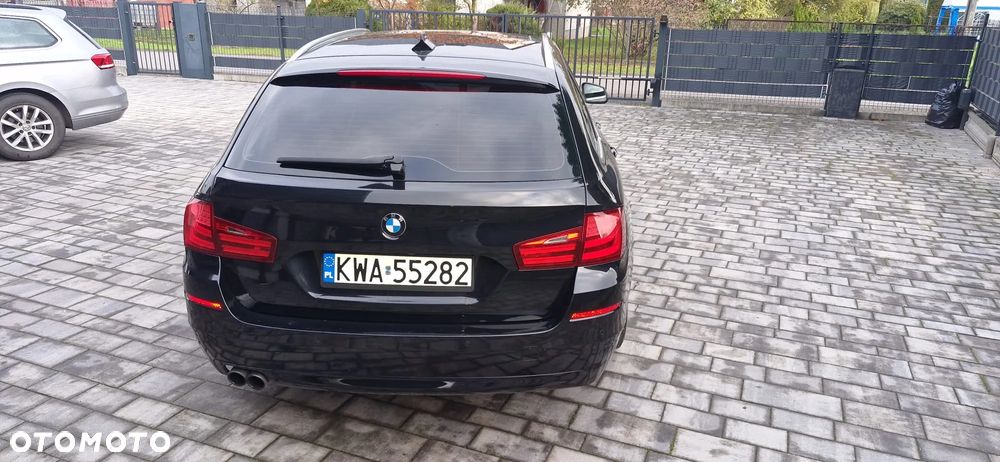 BMW Seria 5 525d xDrive - 5