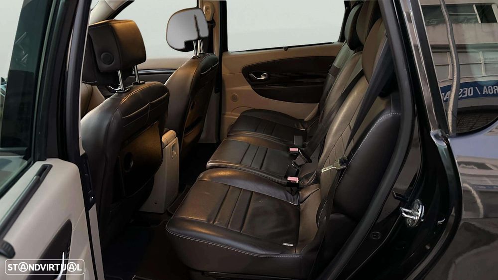 Renault Scénic 1.5 dCi Luxe - 13