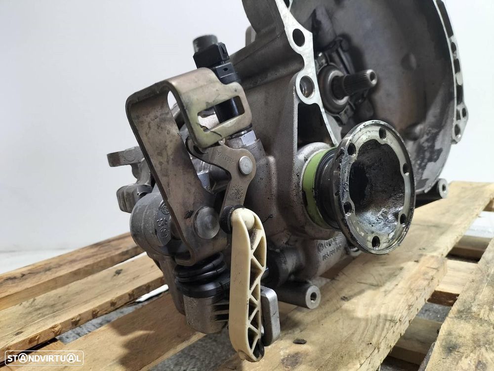 CAIXA VELOCIDADES VOLKSWAGEN POLO 2000 -ETD - 2