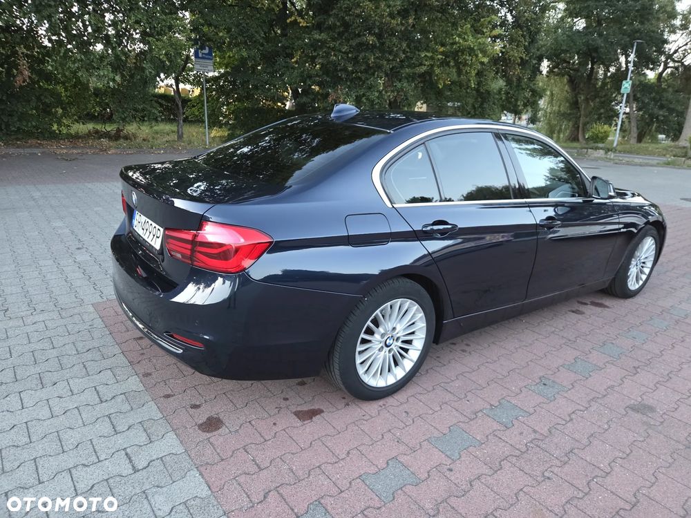 BMW Seria 3 318i - 23