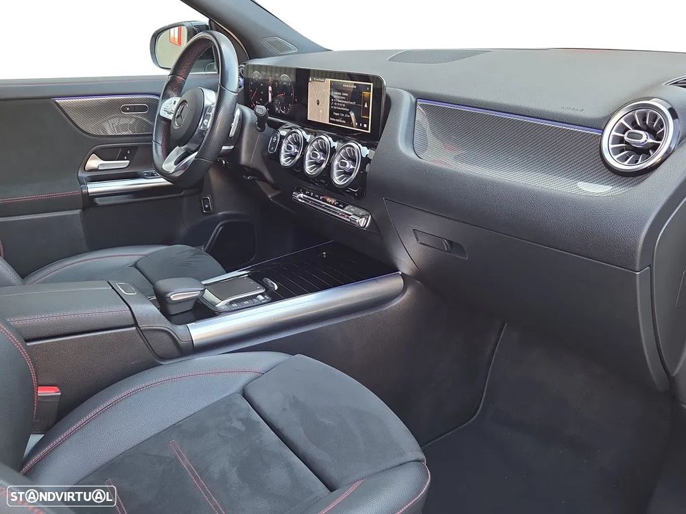 Mercedes-Benz GLA 180 d AMG Line - 21