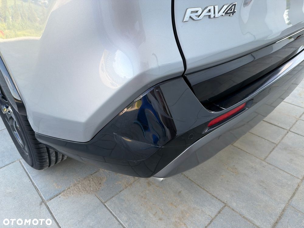 Toyota RAV4 - 10