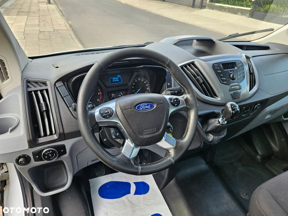 Ford transit - 15