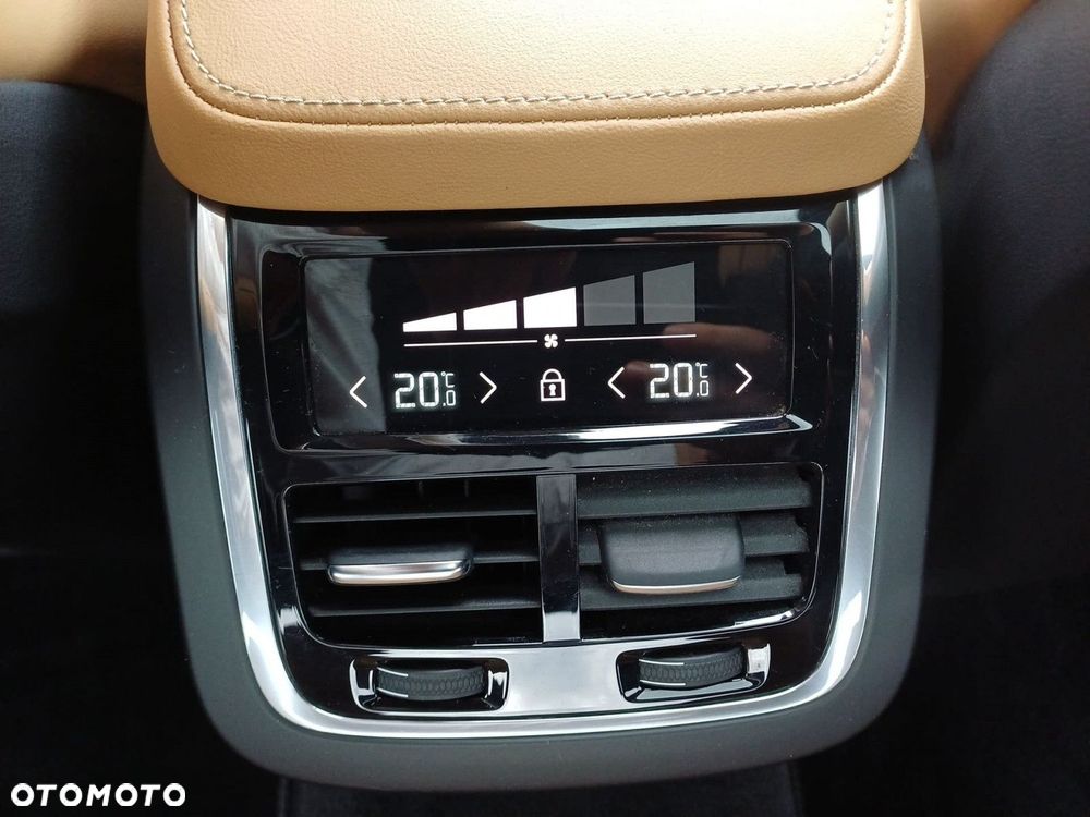 Volvo S90 - 26
