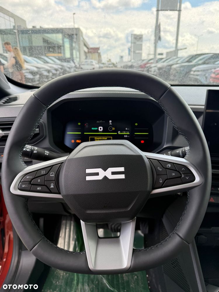 Dacia Duster 1.8 Full Hybrid 155 Journey MMT - 11